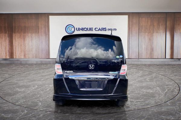 2012 Honda Freed 1.5 Hybrid Flexi Package Carousel 16
