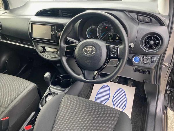 2017 Toyota Vitz 1.5 F Hybrid Carousel 2