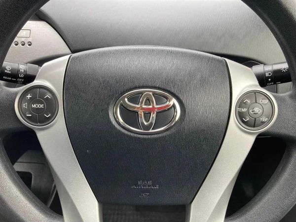 2014 Toyota Prius 1.8 Type S Facelift Carousel 8