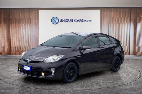 2014 Toyota Prius 1.8 Type S Facelift Carousel 13