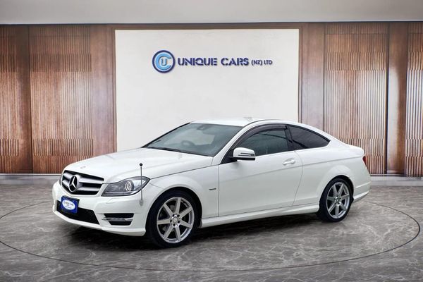 2012 Mercedes-Benz C250 Blue Efficiency Carousel 14