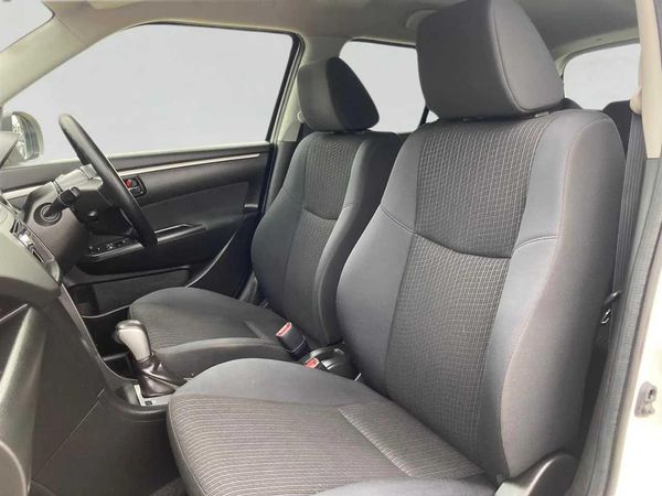 2016 Suzuki Swift 1.2 XG Idling Stop Carousel 4