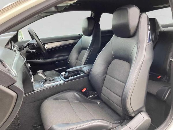 2012 Mercedes-Benz C250 Blue Efficiency Carousel 4