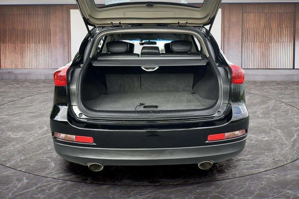 2012 Nissan Skyline 370GT Crossover Carousel 6