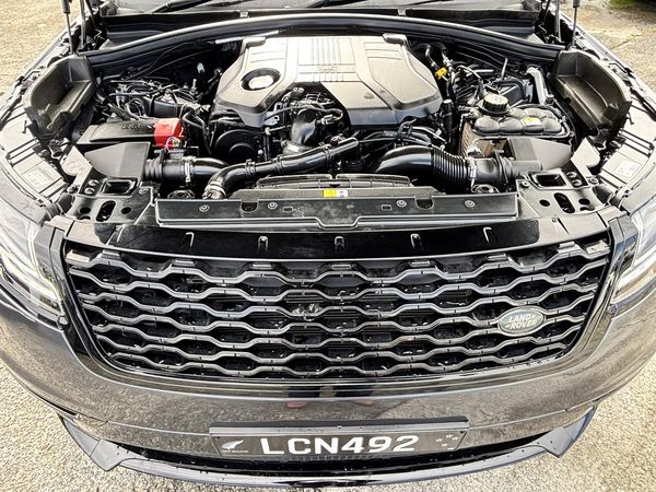 2017 Land Rover Range Rover Velar SD6 R-Dynamic HSE Carousel 9