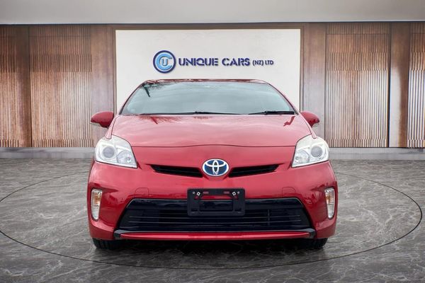 2014 Toyota Prius 1.8 Type S Facelift Carousel 12