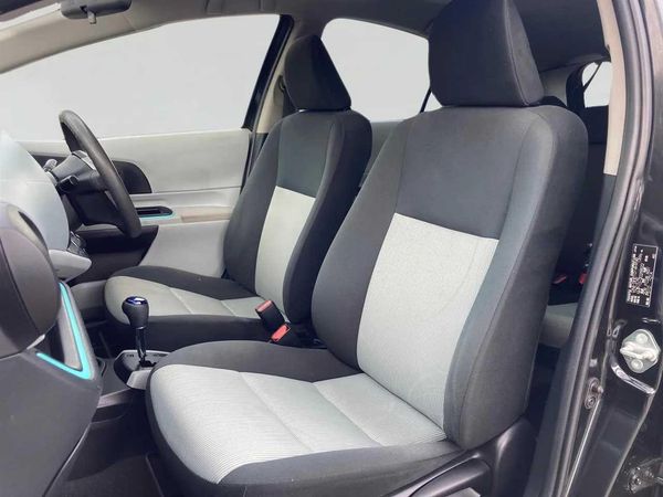 2012 Toyota Aqua Type S with Push Start Carousel 4