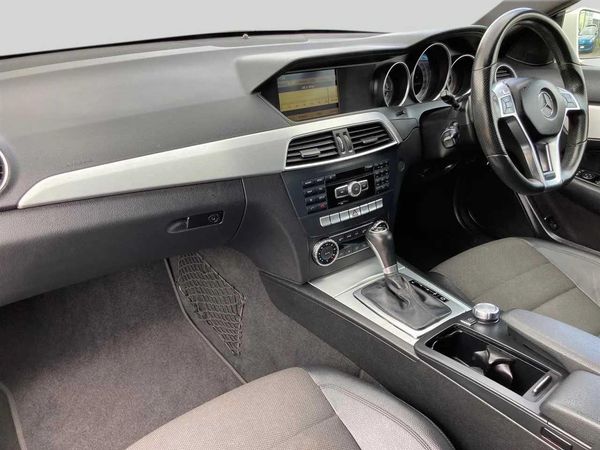 2012 Mercedes-Benz C250 Blue Efficiency Carousel 3