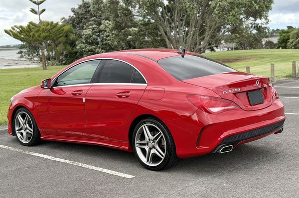 2015 Mercedes-Benz CLA250 Leather Exclusive AMG Package Carousel 15