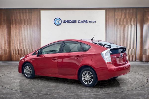 2011 Toyota Prius 1.8 Type S Facelift Carousel 15