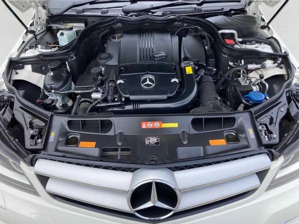 2012 Mercedes-Benz C250 Blue Efficiency Carousel 9