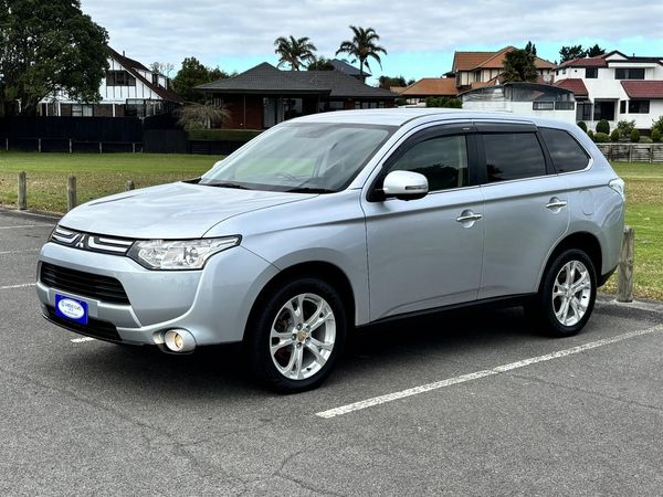 2013 Mitsubishi Outlander 2.4G 4WD 7 Seater Carousel 14