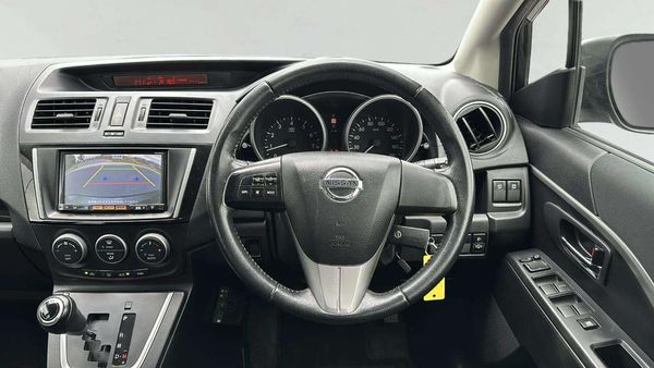2015 Nissan Lafesta 2.0 Highway Star Carousel 8