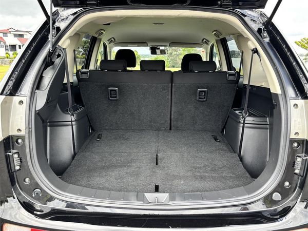 2014 Mitsubishi Outlander 2.4G 4WD 7 Seater Carousel 6
