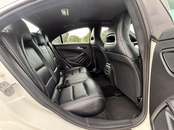 2013 Mercedes-Benz CLA180 Luxury edition Carousel 4