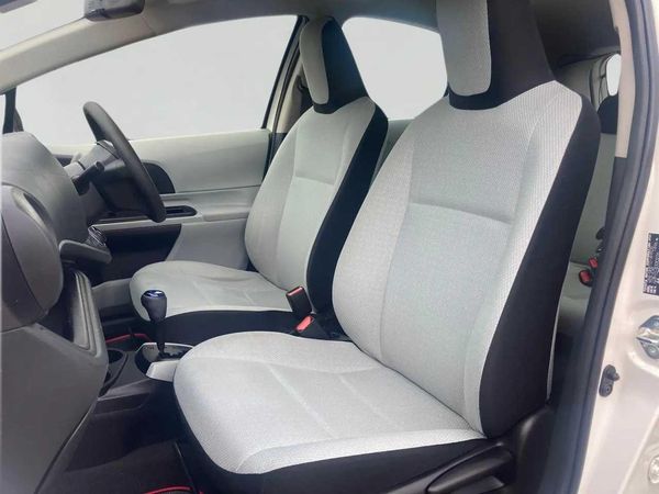 2014 Toyota Aqua 1.5 Type L Hybrid Carousel 4