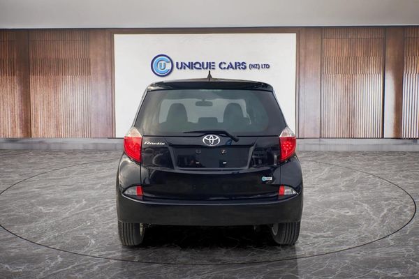 2012 Toyota Ractis 1.3G Smart Stop Carousel 16