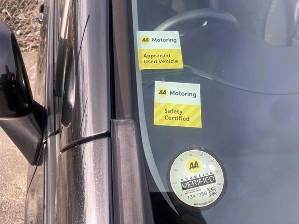 2012 Toyota Ractis 1.3G Smart Stop Carousel 9