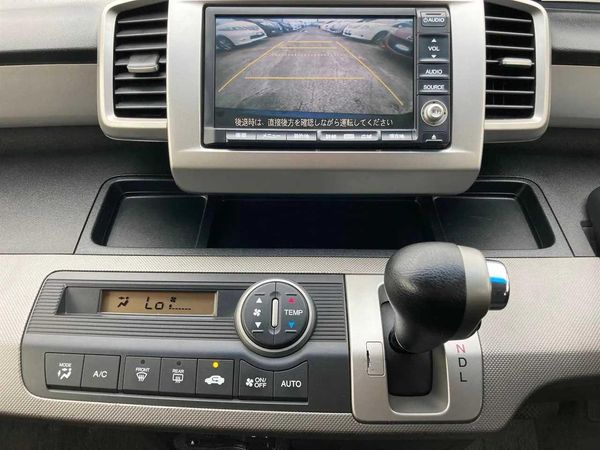 2012 Honda Freed 1.5 Hybrid Flexi Package Carousel 8