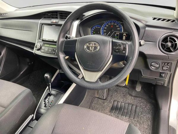2017 Toyota Corolla Fielder 1.5G Hybrid Carousel 2