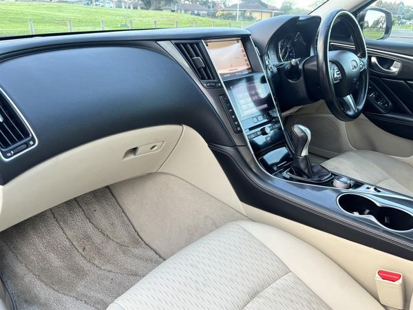 2016 Nissan Skyline 20 GT-t Carousel 3