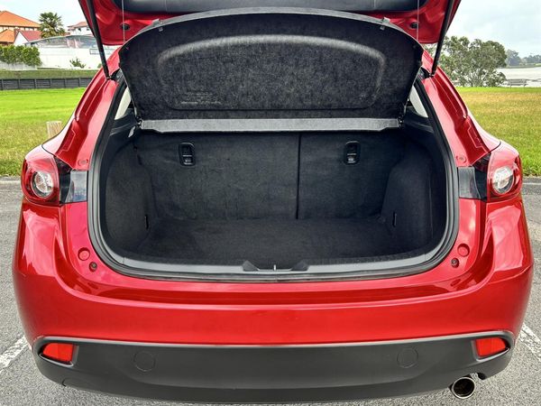 2015 Mazda Axela 15S Skyactiv Carousel 7