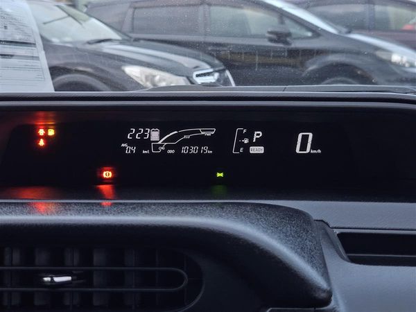 2014 Toyota Aqua **X-Urban**Push Start**Machine Face Factory Mags**Reversing Camera**Keyless Entry** Carousel 14