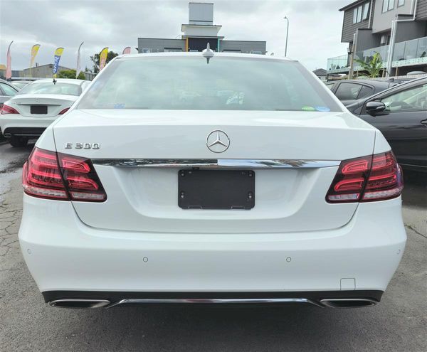 2015 Mercedes-Benz E 300 **Cruise Control**Electric Seats**Reversing Camera** Carousel 7