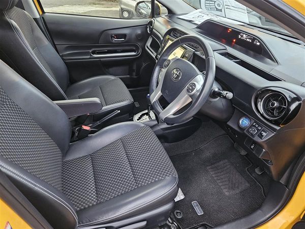 2014 Toyota Aqua **X-Urban**Push Start**Machine Face Factory Mags**Reversing Camera**Keyless Entry** Carousel 7