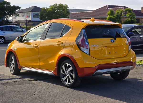 2014 Toyota Aqua **X-Urban**Push Start**Machine Face Factory Mags**Reversing Camera**Keyless Entry** Carousel 5