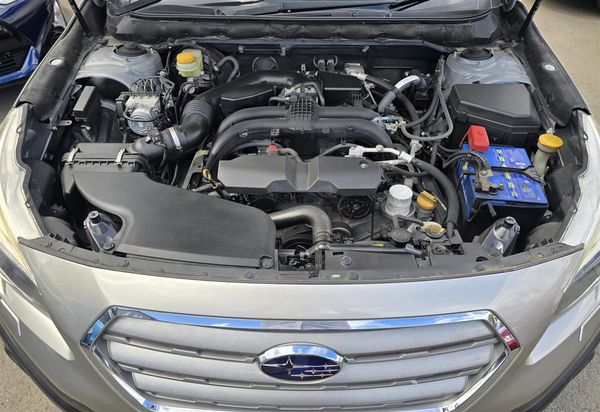 2015 Subaru Outback **Cruise Control**Electric & Heating Seats**Paddle Shifter Model** Carousel 18