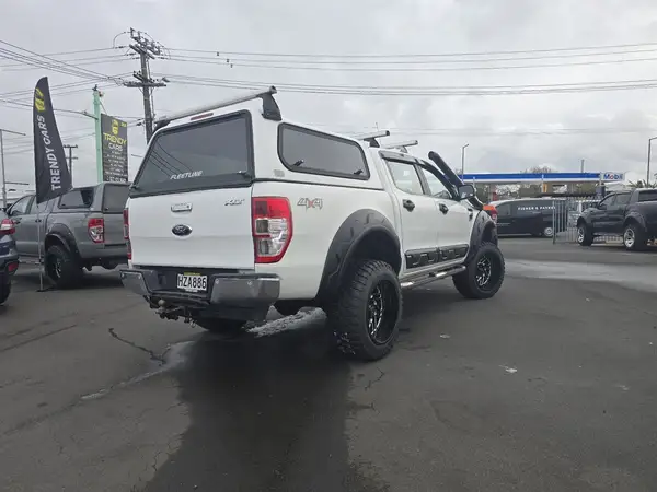 2015 Ford Ranger XLT DOUBLE CAB W/SA Carousel 2