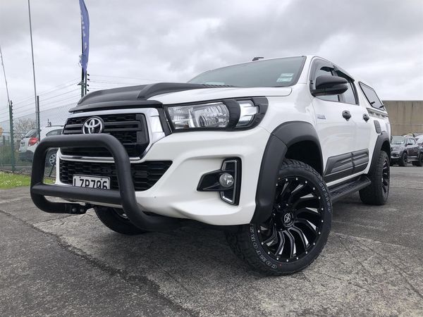 2019 Toyota Hilux SR TD DC 2.8D Carousel 7