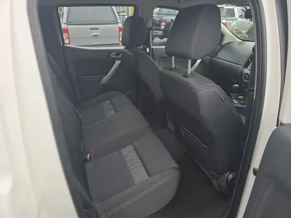 2015 Ford Ranger XLT DOUBLE CAB W/SA Carousel 6