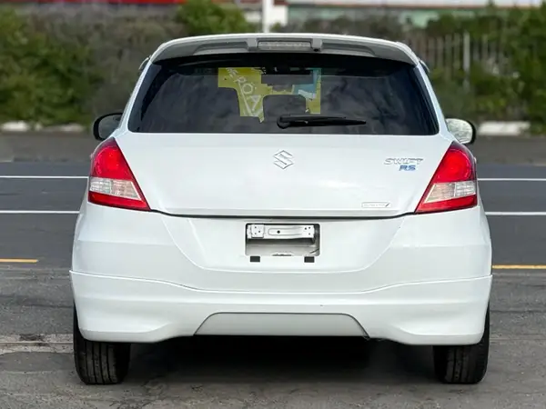 2014 Suzuki Swift RS-DJE Carousel 4