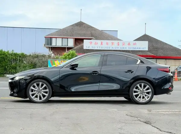 2020 Mazda 3 20S PROACTIVE Sedan Carousel 3