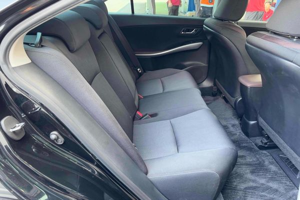2013 Toyota Sai Carousel 6
