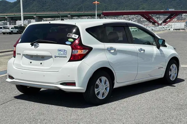 2020 Nissan Note HYBRID E-Power B Carousel 3