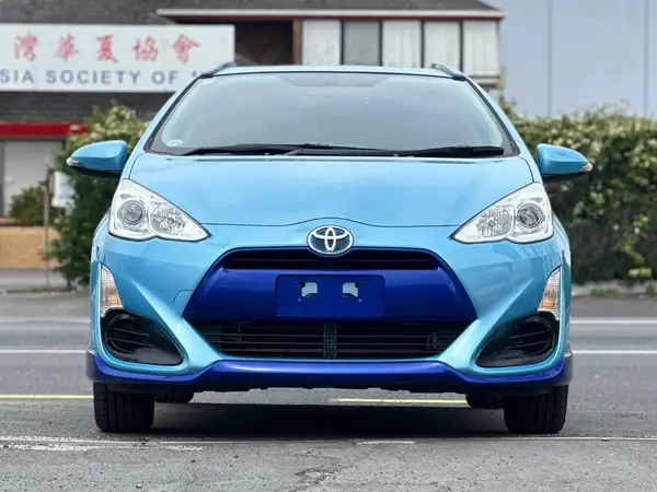 2017 Toyota Aqua X Urban Carousel 1