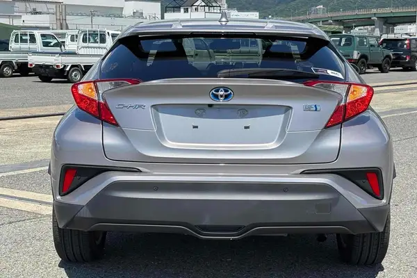 2021 Toyota C-HR HYBRID S *Facelift* Carousel 3