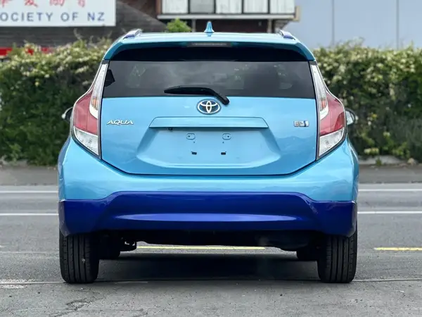 2017 Toyota Aqua X Urban Carousel 4