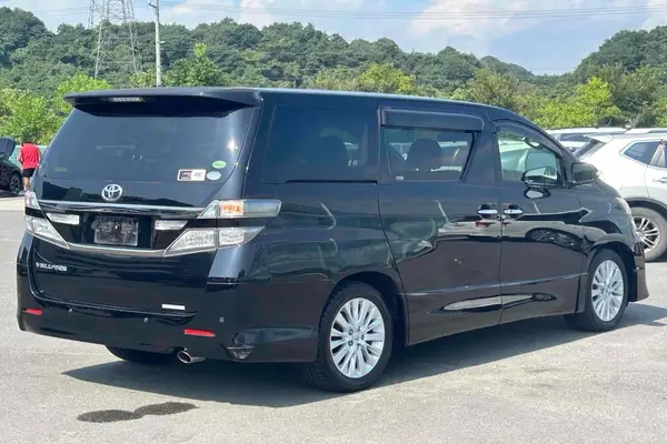 2012 Toyota Vellfire 2.4Z 8-Seater Carousel 3