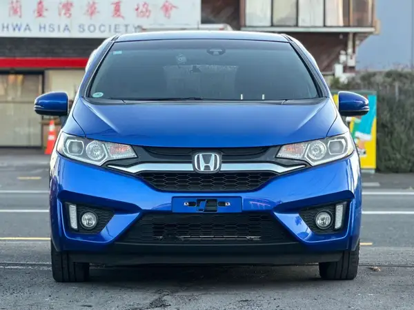 2013 Honda Fit Hybrid Carousel 4