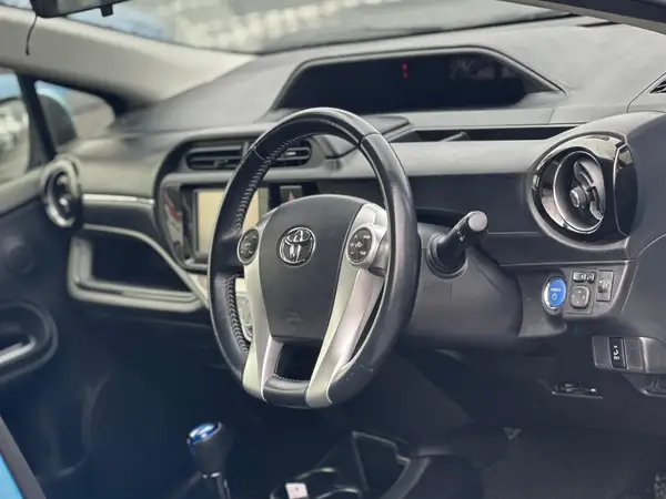 2017 Toyota Aqua X Urban Carousel 6