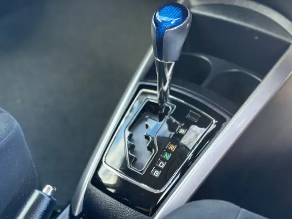 2015 Toyota Corolla Carousel 6