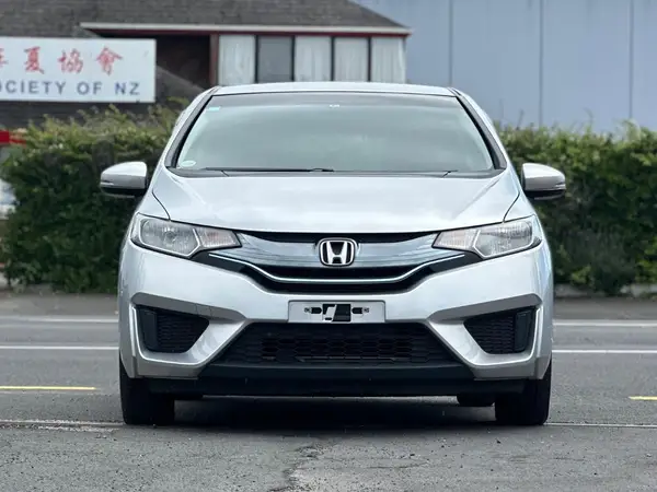2013 Honda Fit HYBRID F Carousel 3