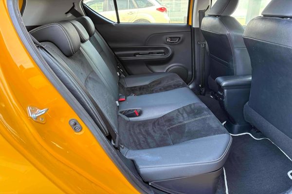 2013 Toyota Aqua G GS Carousel 2
