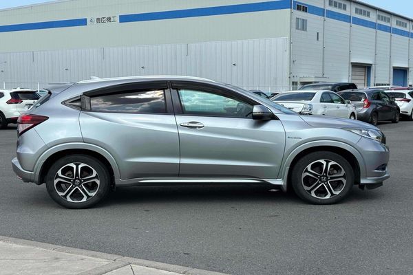 2014 Honda Vezel HYBRID Z Carousel 1