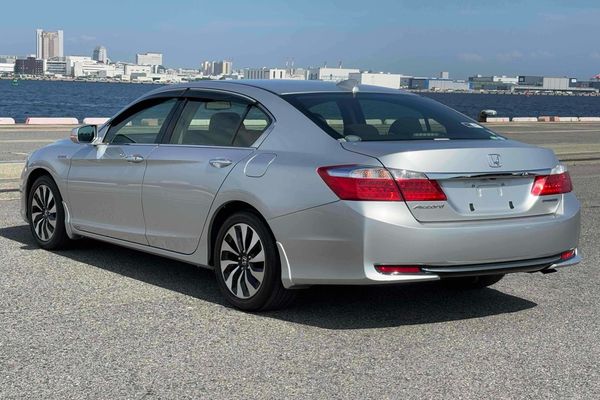 2015 Honda Accord HYBRID LX Carousel 4