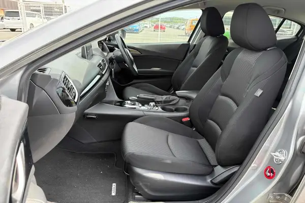 2014 Mazda Axela HYBRID Carousel 2